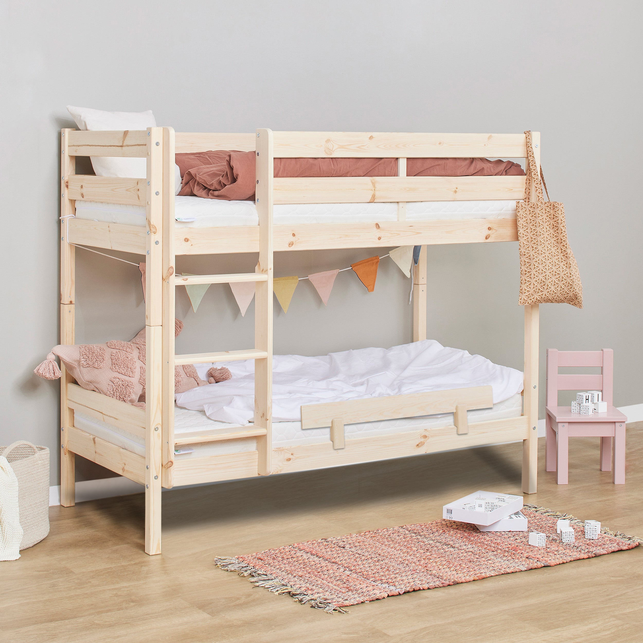 Hoppekids Shorty Bunkbed + Safety Rail