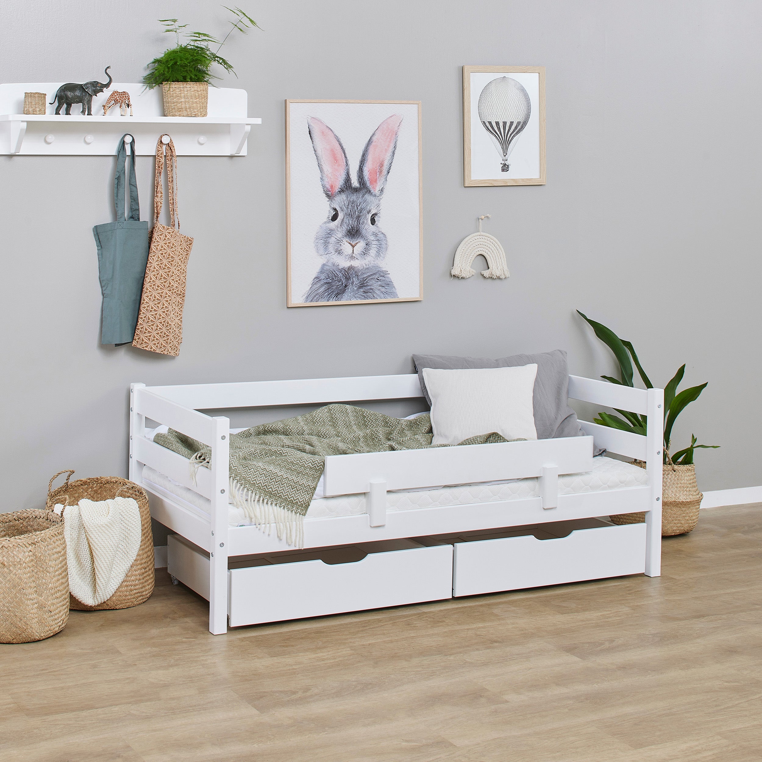 Hoppekids Shorty Daybed + Safety Rail/Drawers