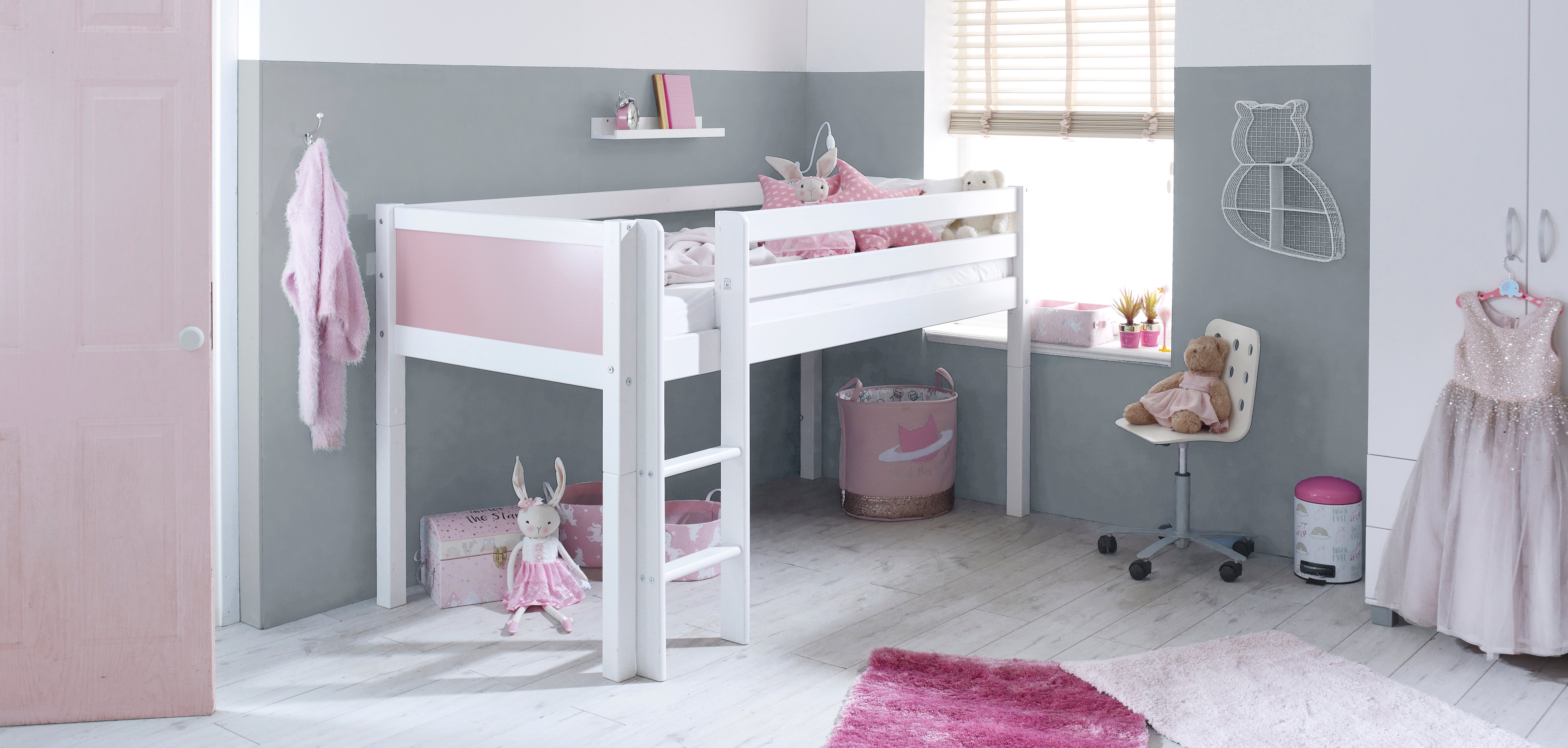 Nordic Midsleeper 1 With Flat White Gable Ends